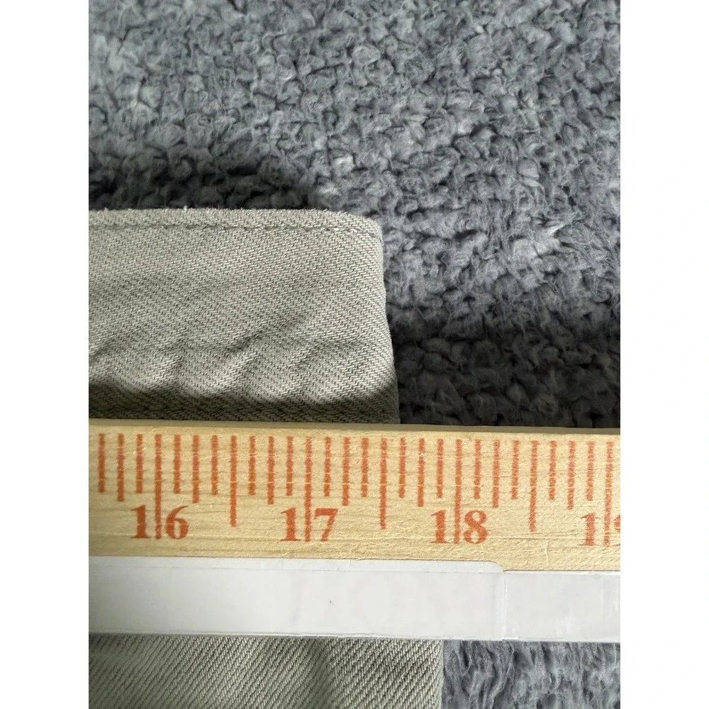 Vintage Y2K Men's Levi's Gray Jean Shorts 505 Regular Fit 36 (35) Made In USA